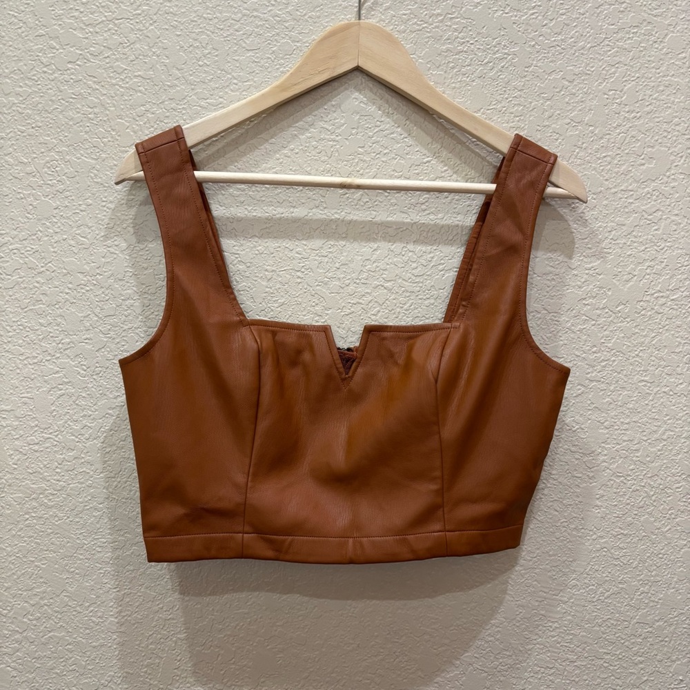 NEW Anthropologie | Maeve Faux Leather Cropped Notch Tank Size 6 Boho - Picture 6 of 13
